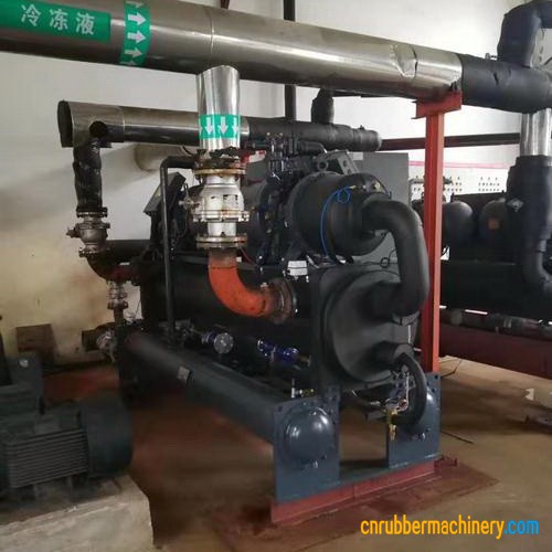 低溫螺桿式冷水機(jī)